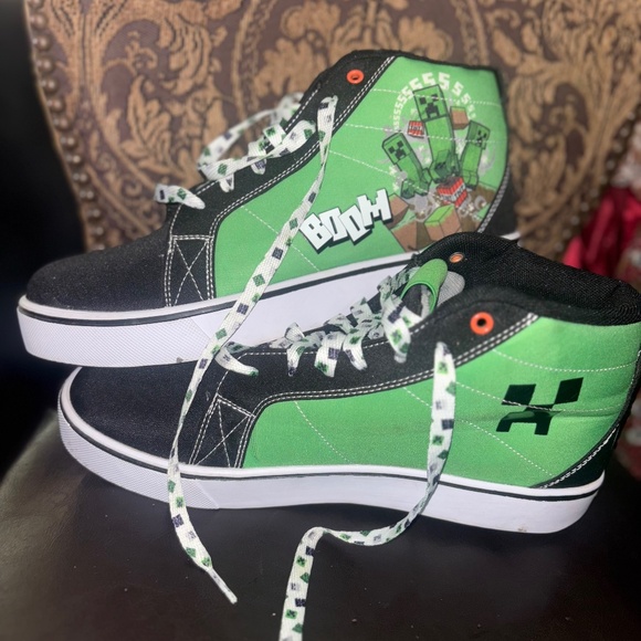 Minecraft Heelys (men’s) - Picture 1 of 5